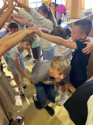Foto des Albums: Letzter Schultag & Verabschiedung der Klasse 4