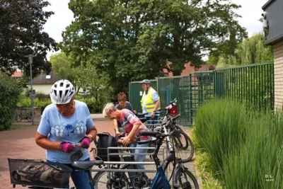 Aufbruch in Sarstedt  (Bild vergr&ouml;&szlig;ern)