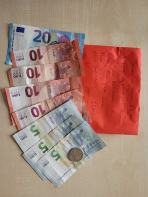 Geldspende  (Bild vergr&ouml;&szlig;ern)