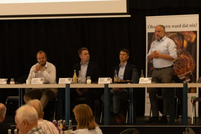 Wolf Winkelmann (rechts) 