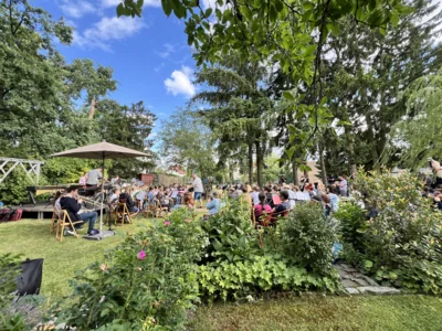 Foto des Albums: Musikalisches Picknick im Museumsgarten
