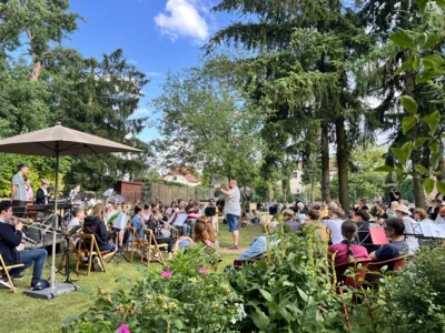 Foto des Albums: Musikalisches Picknick im Museumsgarten