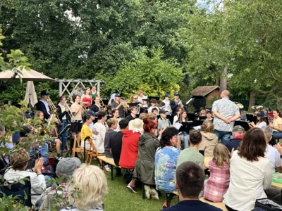 Foto des Albums: Musikalisches Picknick im Museumsgarten