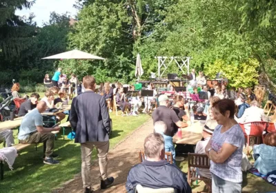 Fotoalbum Musikalisches Picknick im Museumsgarten