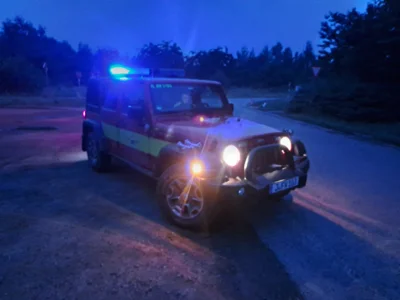 Nachtfahrt  (Bild vergr&ouml;&szlig;ern)