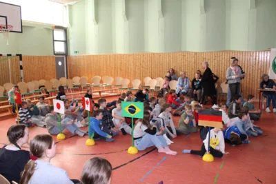 Foto des Albums: Die ganze Welt in Halbe