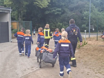 Foto des Albums: Nachtwanderung der Jugendfeuerwehren