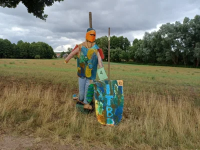 "Der bunte Siegfried von Fennhausen" ITBD Grundschule am Fenn  (Bild vergr&ouml;&szlig;ern)