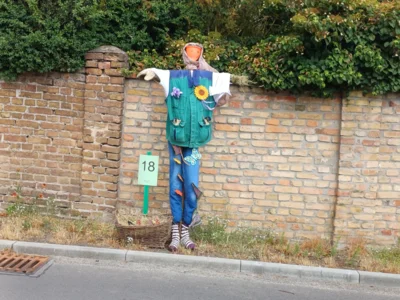 Scheuche Nr. 18  (Bild vergr&ouml;&szlig;ern)