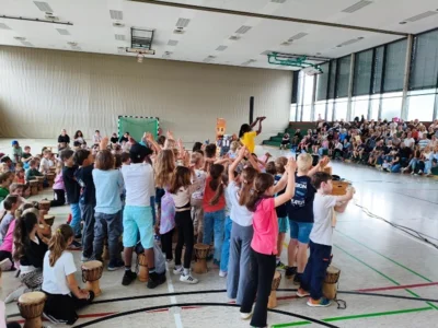 Foto des Albums: Trommelzauber an der Sandrosenschule