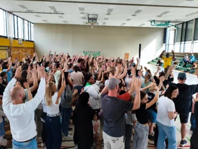 Foto des Albums: Trommelzauber an der Sandrosenschule