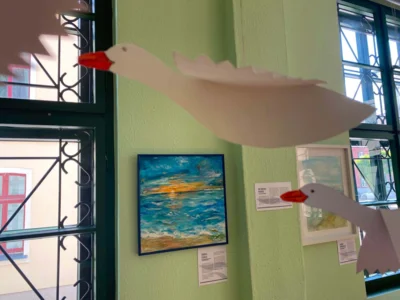 Fotoalbum KUNST VON HIER 2026 - 100 Jahre Freibad Dahme/Mark - Ausstellungseröffnung am 03.07.26