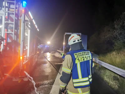 Foto des Albums: Brand LKW, A72 vor Hof/Nord am 08.07.26