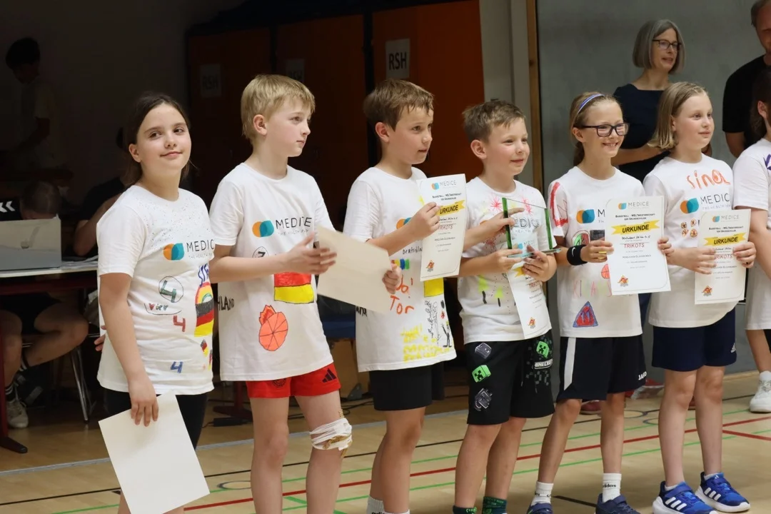 Bild: Gruppe Ehrung