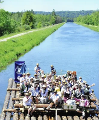 Foto des Albums: Floßfahrt auf der Isar verbindet Schützengaue und Vereine