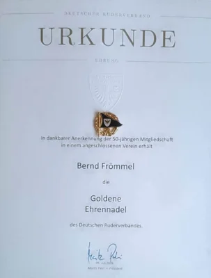 Vorschaubild: ...... 50ß Jaher Mitglied im Ruderverein