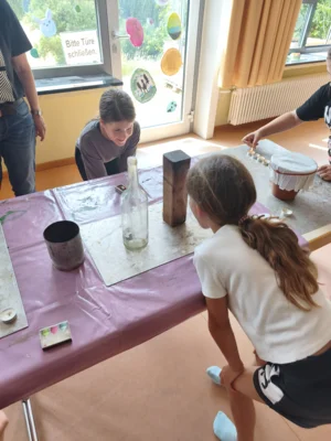 Foto des Albums: Explorhino zu Besuch bei den Drittklässlern