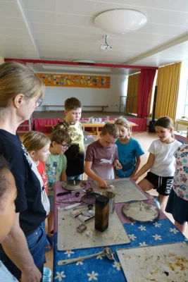 Foto des Albums: Explorhino zu Besuch bei den Drittklässlern