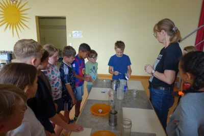 Foto des Albums: Explorhino zu Besuch bei den Drittklässlern
