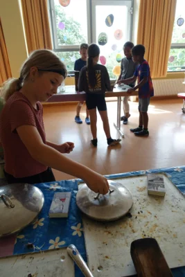 Foto des Albums: Explorhino zu Besuch bei den Drittklässlern