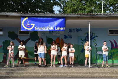 Foto des Albums: Bilder der Schuljahresabschlussfeier 2026