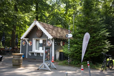 Bischofshol - Knusperhaus  (Bild vergr&ouml;&szlig;ern)