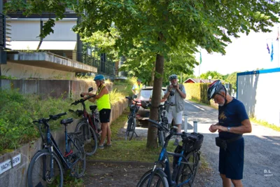 Wir verlassen den Yachthafen  (Bild vergr&ouml;&szlig;ern)
