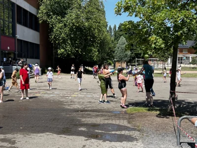 Foto des Albums: Wasserspiele bei heißen Temperaturen