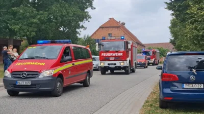 Foto des Albums: 100 Jahre FF und 20 Jahre JF Rühstädt