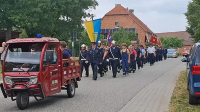 Foto des Albums: 100 Jahre FF und 20 Jahre JF Rühstädt