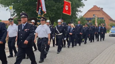 Foto des Albums: 100 Jahre FF und 20 Jahre JF Rühstädt