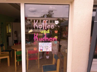 Aha, hier gibt es lecker Kuchen :-)  (Bild vergr&ouml;&szlig;ern)