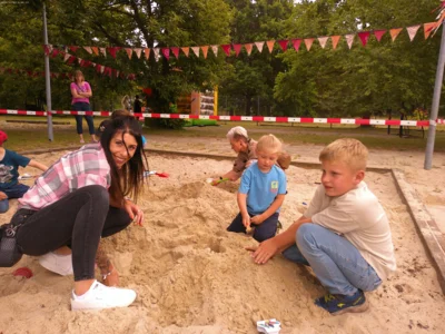 Mama war mit gro&szlig;em Eifer mit dabei.  (Bild vergr&ouml;&szlig;ern)