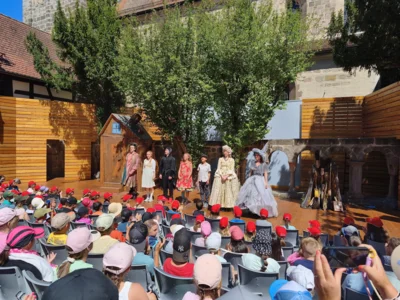 Foto des Albums: Theaterfahrt zu den Kreuzgangspielen nach Feuchtwangen