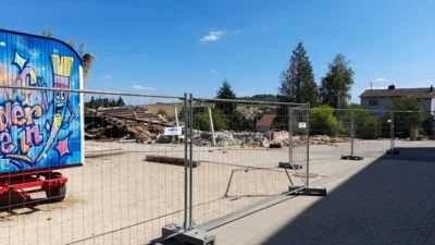 Foto des Albums: Abriss Altbau