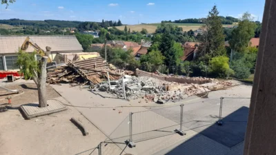 Foto des Albums: Abriss Altbau