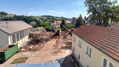 Foto des Albums: Abriss Altbau