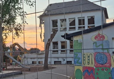 Foto des Albums: Abriss Altbau