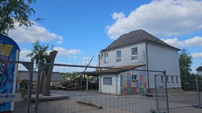 Foto des Albums: Abriss Altbau