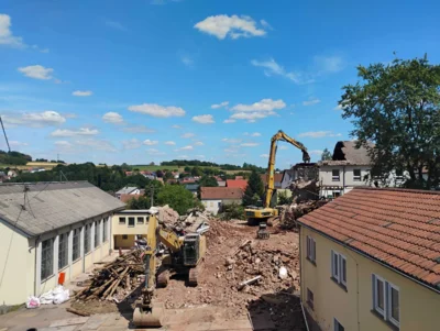 Foto des Albums: Abriss Altbau