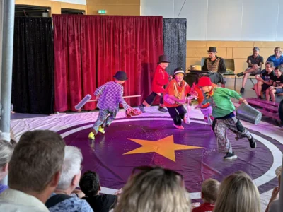 Foto des Albums: Zirkusaufführung Crazy Monkey