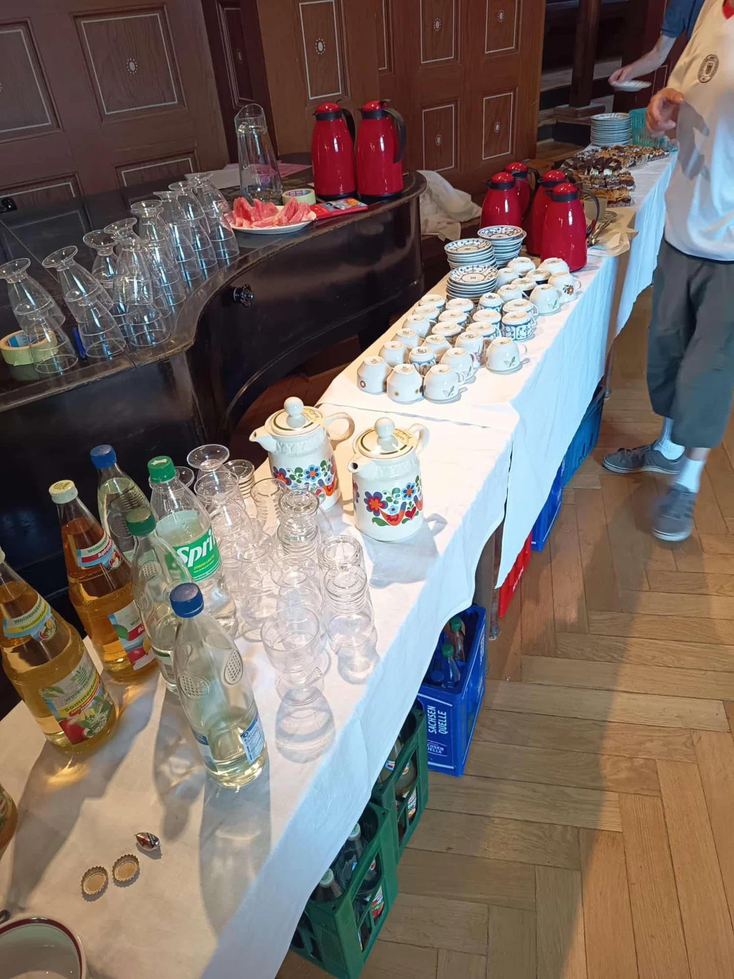 Bild: viel Trinken ist wichtig bei Hitze