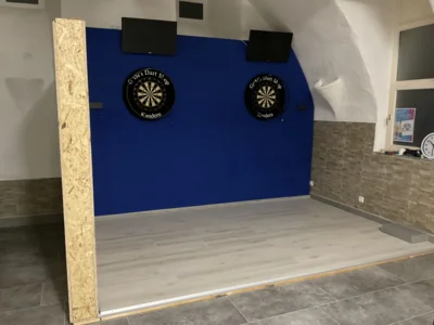 Foto des Albums: Steel-Dart Wall Aufbau