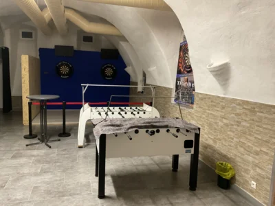 Foto des Albums: Steel-Dart Wall Aufbau