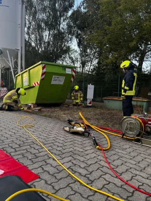 Foto des Albums: Ausbildungsdienst Technische Hilfeleistung – Heben und Sichern von Laste