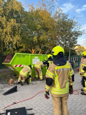 Foto des Albums: Ausbildungsdienst Technische Hilfeleistung – Heben und Sichern von Laste