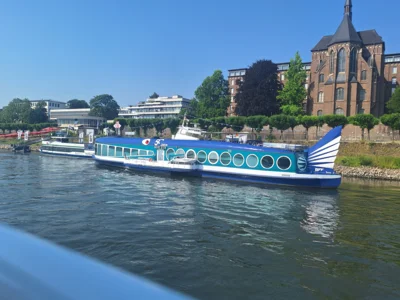 am 27.06. Schifffahrt auf dem Rhein  (Bild vergr&ouml;&szlig;ern)