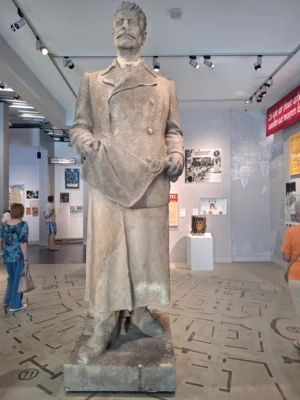 Stalin  (Bild vergr&ouml;&szlig;ern)