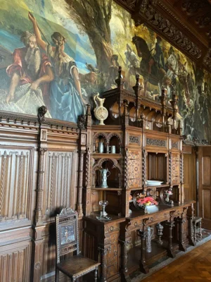 wundersch&ouml;ne Wandmalereien  (Bild vergr&ouml;&szlig;ern)