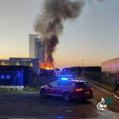 Foto des Albums: Brand Industriegebäude Batterie